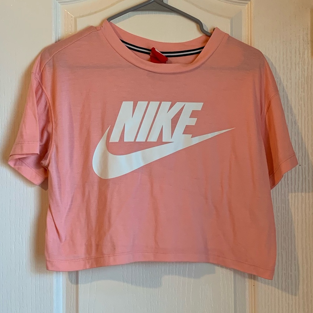 Nike workout crop top